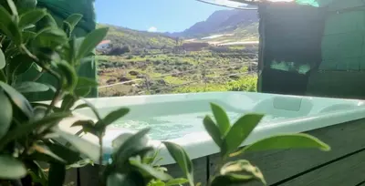 Vista general de una montaña o vista desde el apartamento