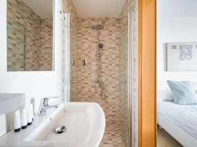 Un baño de Salobre Golf Villas Golfers
