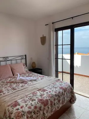 Cama o camas de una habitación en Vivienda con vistas al mar, cerca de la playa y 3 bedrooms