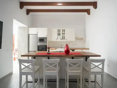 Una cocina o zona de cocina en Old Palace In The Historic Center