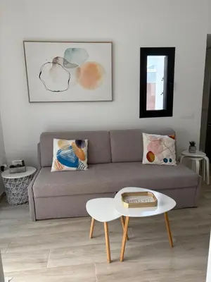 Zona de estar de Bungalow con entrada privada y gran terraza soleada - ALHU