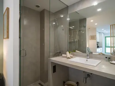 Un baño de Estudio en zona historica peatonal Las Palmas GB2C