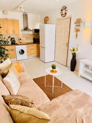 Una cocina o zona de cocina en Atlantic Ocean & Beach Views - Holiday Club Suite
