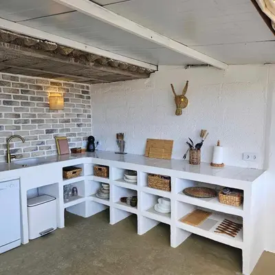 Una cocina o zona de cocina en Casa Perla - Old Town Lux, BBQ & Terrace & Sea Views