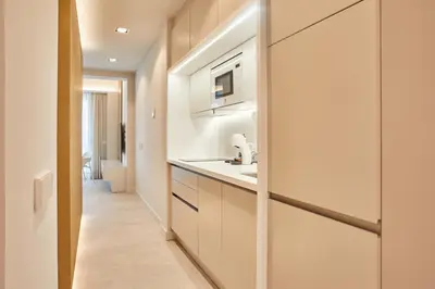 Una cocina o zona de cocina en Silken Atlantis Suites - Holiday Homes