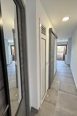 Plano de Apartamentos Danubio, Modernes Apartment mit Poolblick und seitlichem Meerblick, Wohnzimmer und 1 Schlafzimmer, 4 Etage, im Herzen von Playa del Inglés, Gran Canaria