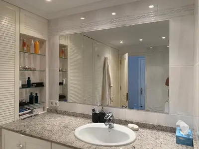 Un baño de Flott leilighet på Montemarina