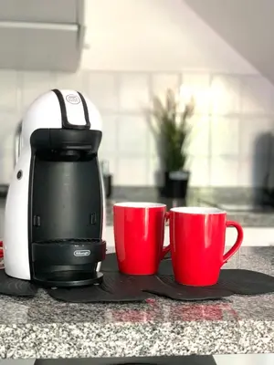 Utensilios para hacer té y café en Bungalow Andrew