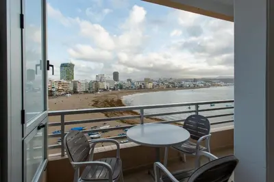 Un balcón o terraza de Endorfita Sonrisa Beach - Canteras & Ocean View