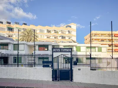 Edificio en el que se encuentra el apartamento