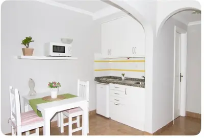 Una cocina o zona de cocina en Bungalow in Maspalomas