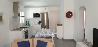 Una cocina o zona de cocina en HANDICAP 7 Bungalow 4
