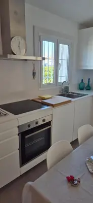 Una cocina o zona de cocina en HANDICAP 7 Bungalow 4
