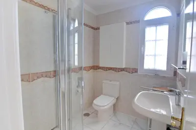 Un baño de Villa Tamoma