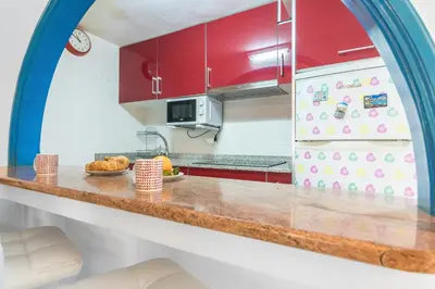 Una cocina o zona de cocina en Vivelorural Canteras Beach Estudio 202