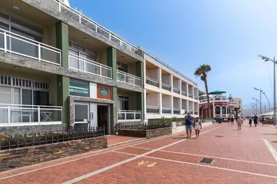 Clientes alojados en Vivelorural Canteras Beach Estudio 202