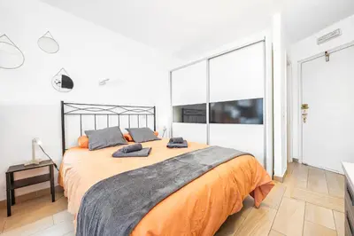 Cama o camas de una habitación en Twilight Dreams 2 - Studio with private rooftop pool center - Playa del Ingles
