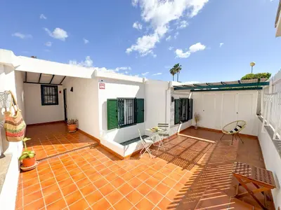 Un balcón o terraza de Five Suites Maspalomas by CanaryScape