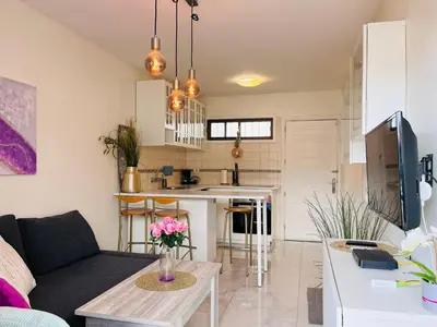 Una cocina o zona de cocina en 709 Cumana2 by Alquiler de Súeño