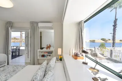 Un balcón o terraza de Maspalomas Beach Apartment Charca 1 by VillaGranCanaria
