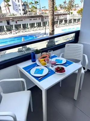Comida en o cerca de este apartamento