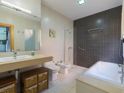 Un baño de Chalet in Salobre with Private Heated Pool
