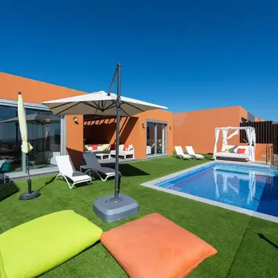 Chalet in Maspalomas with Heated Pool