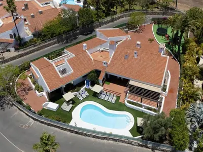 Piscina en o cerca de Chalet in Maspalomas with Heated Pool