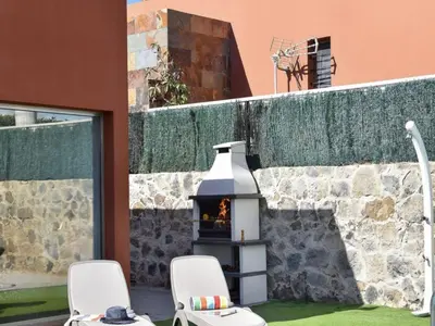 Plano de Chalet in Maspalomas with Heated Pool