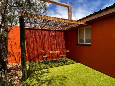 Jardín al aire libre en Luxury Private Garden Home