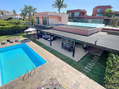 Piscina en o cerca de Salobre Villa 2 by Villagrancanaria