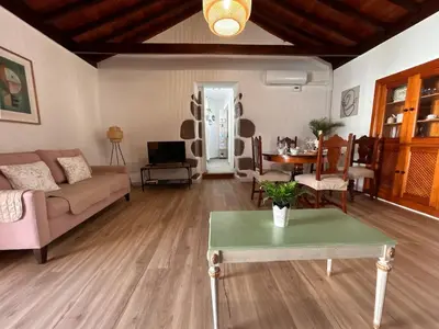 Zona de estar de Balcón Néstor Álamo II