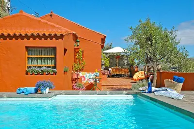Piscina en o cerca de Casa Tres Almendros
