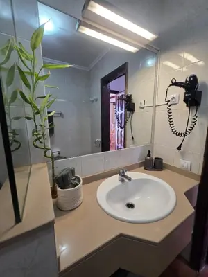 Un baño de 8i Ocean Front Playa 4