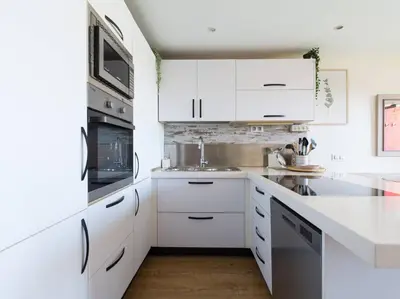 Una cocina o zona de cocina en Blue Horizon Retreat