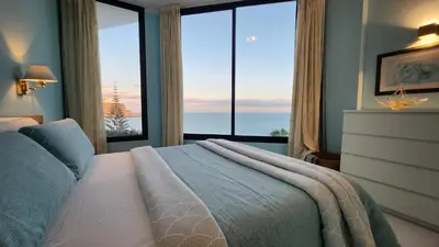 Cama o camas de una habitación en Ocean Luxury Apartment