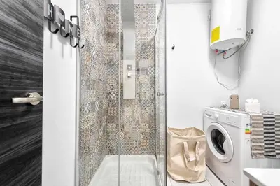 Un baño de HDFM Collection - Yumbo Paradise
