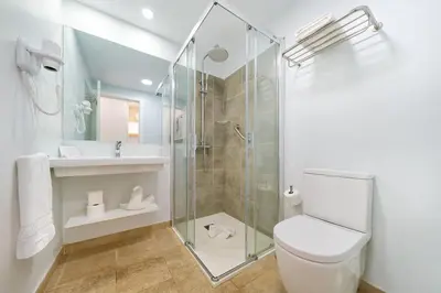 Un baño de Salt Apartments Vistalmar