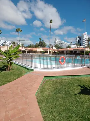 Piscina en o cerca de Santa Férias