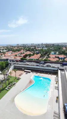 Piscina en o cerca de Sky view and sunny by CASAS COCODRILO