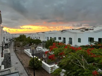 Amanecer o atardecer desde la casa o chalet o alrededores