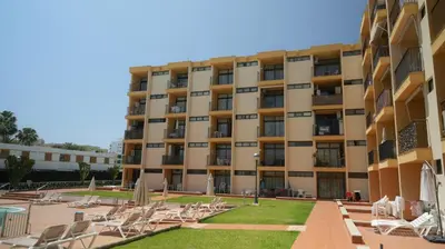 Edificio en el que se encuentra el apartamento