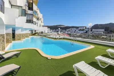 Piscina en o cerca de Guayarmina 201