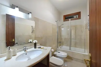 Un baño de Royal Hideaway Maspalomas by VillaGranCanaria