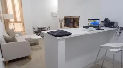 Una televisión o centro de entretenimiento en Nova Central