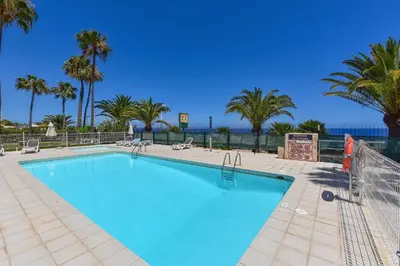 Piscina en o cerca de Arpones by Villagrancanaria