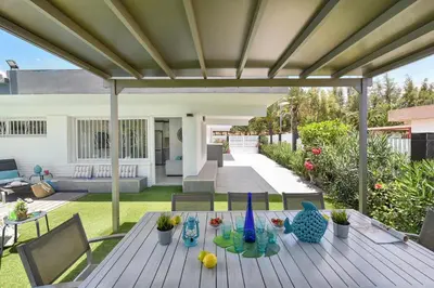 Un balcón o terraza de Bungalow San Agustin ET1 by Villagrancanaria