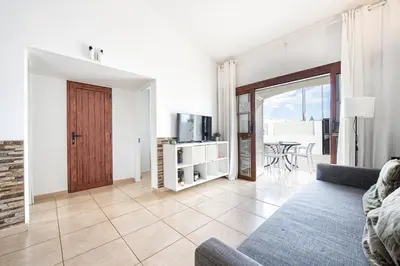 Una televisión o centro de entretenimiento en Yumbo Garden Playa del Inglés