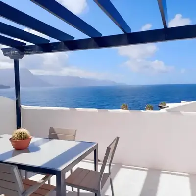 Dragon View - Oceanfront Apartment Faro de Sardina
