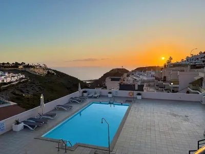 Piscina en o cerca de Vista Amadores by SunHousesCanarias